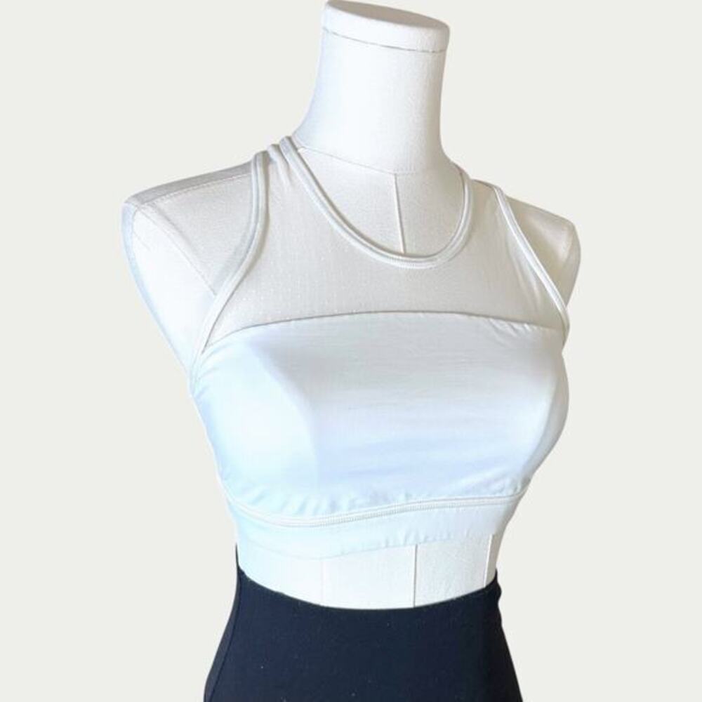 Lululemon Racerback Sports Bra – Mesh Top – White – Size 6